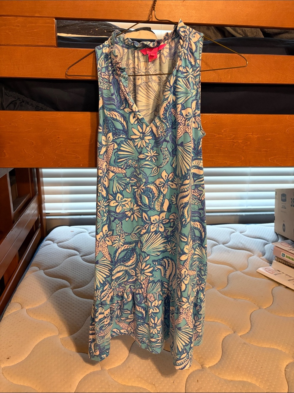 Tropical Floral Sleeveless V-Neck Dress in Teal and White